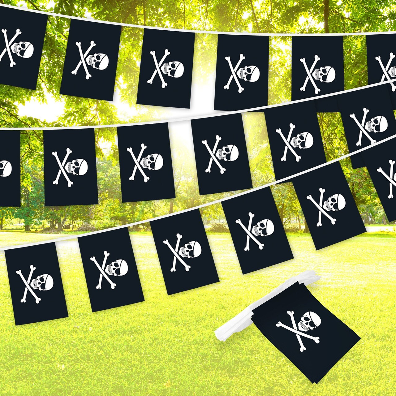G128 Pirate (Jolly Roger) - Bones Bunting Banner | Flag 8.2 x 5.5 Inch, Full String 33 Feet | Printed 150D Polyester, Decorations For Bar and Festival Events Celebration